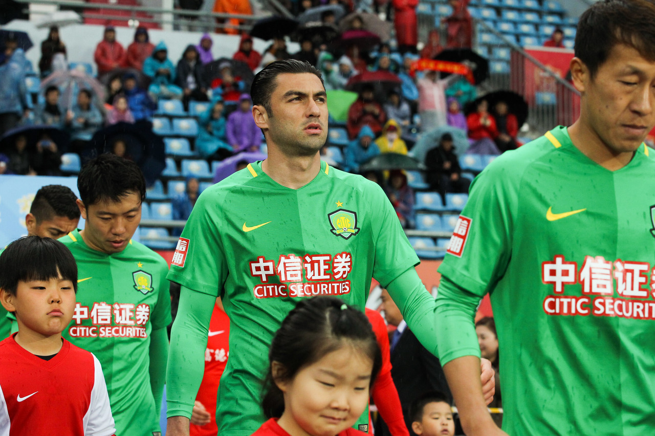 云开体育-天空：多队有意聘请伊尔马兹执教 其球员时期曾效力里尔、国安