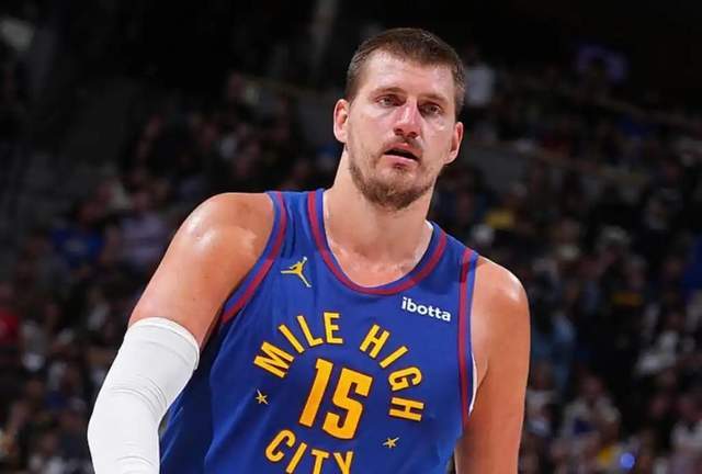 云开体育网址-场均36+15+11！约基奇开启季后赛野兽模式